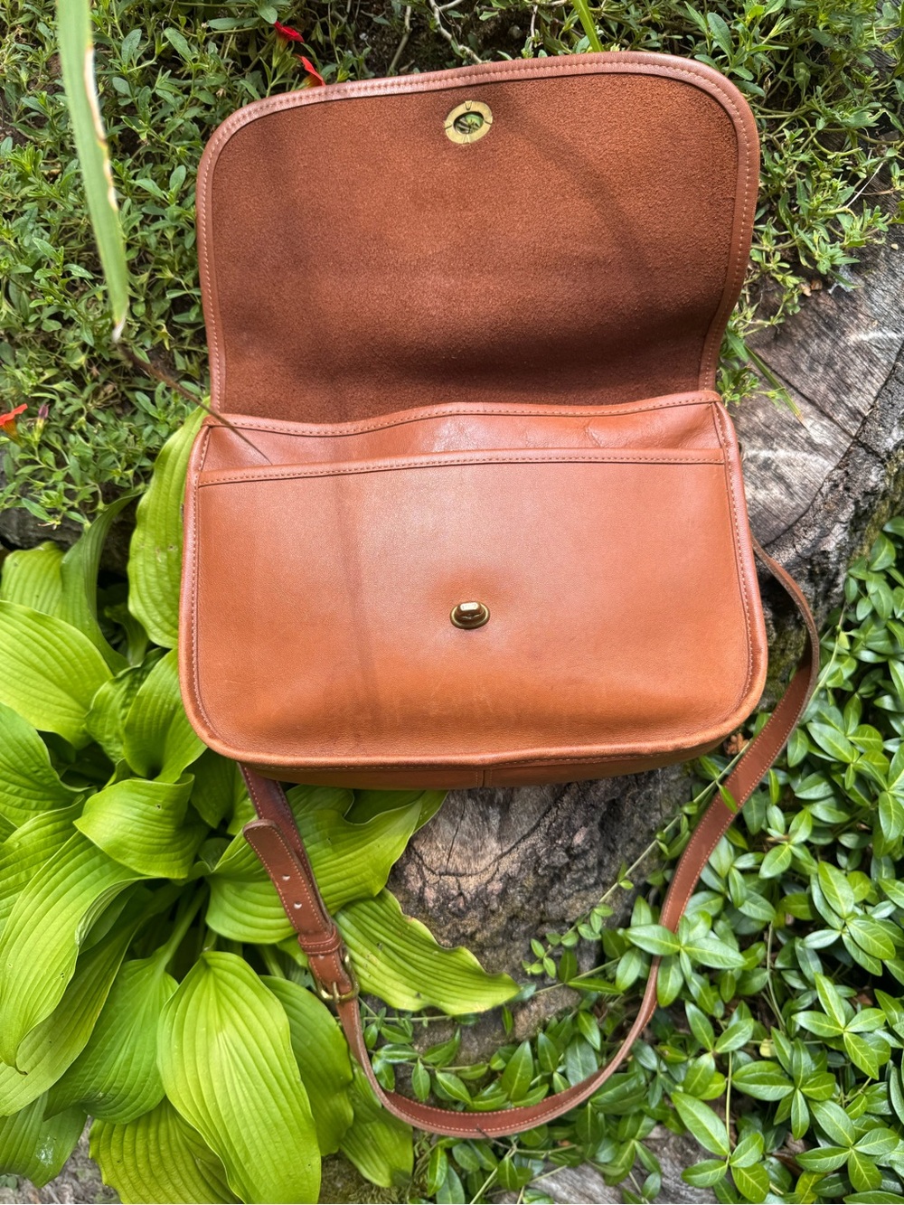 Vintage Coach Compartment Bag in British Tan Leather Crossbody Made in USA - Picture 2 of 8